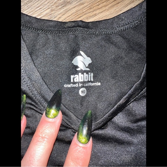 rabbit racing crop & shorts - Picture 3 of 4